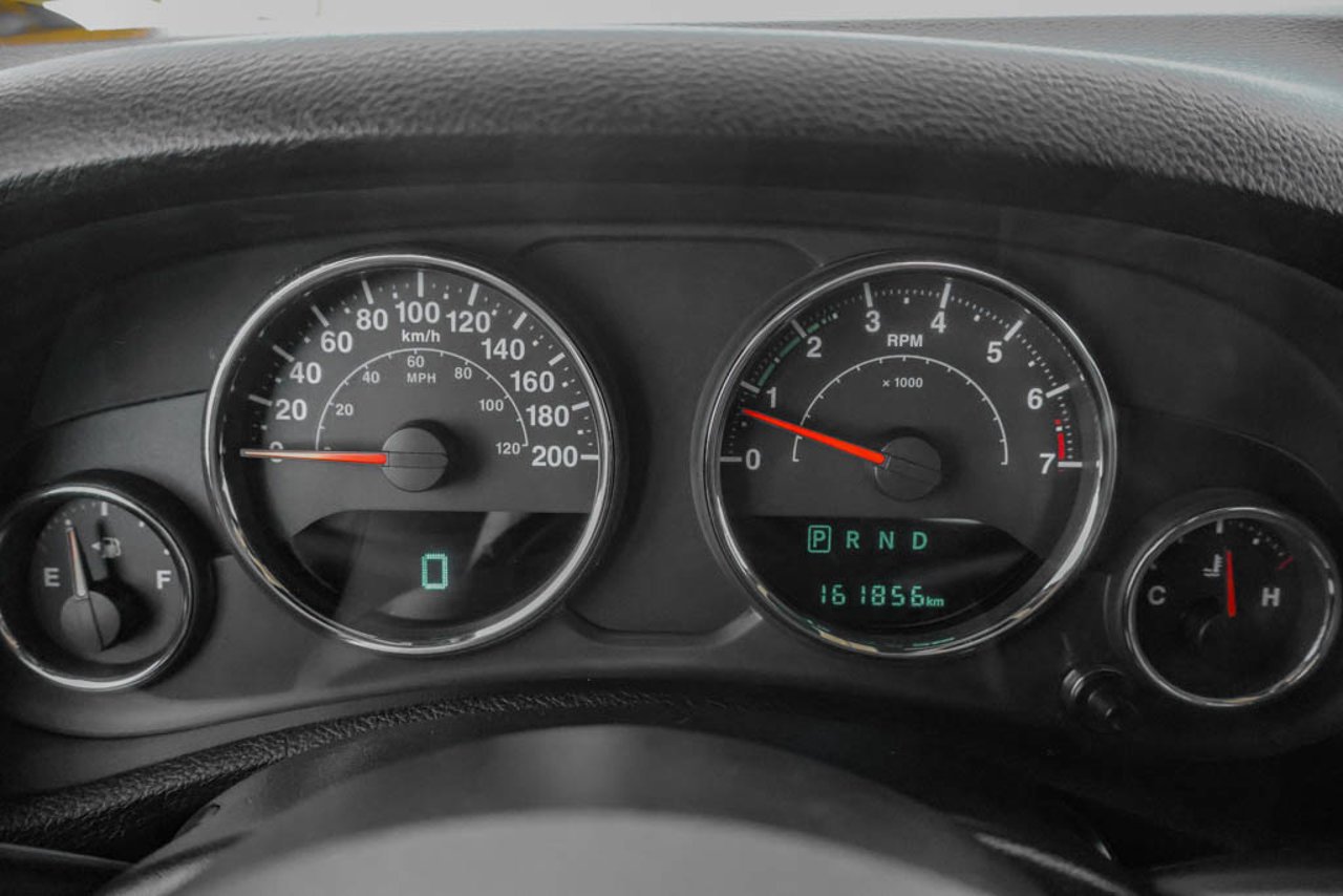 2018 Jeep Wrangler JK Unlimited Sahara 4x4 Black Sherwood Park - photo #17