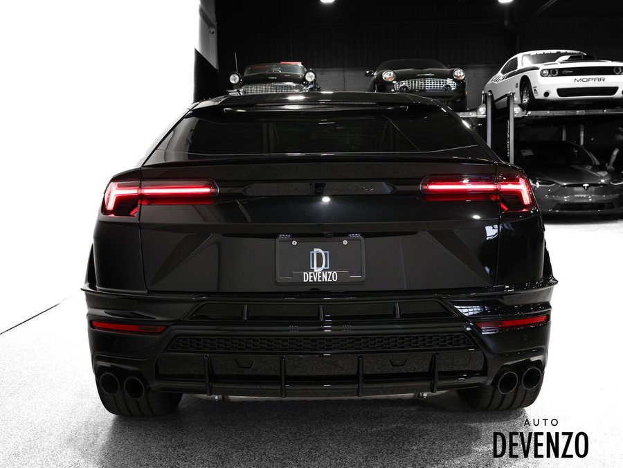 2024 Lamborghini Urus 2024 Black