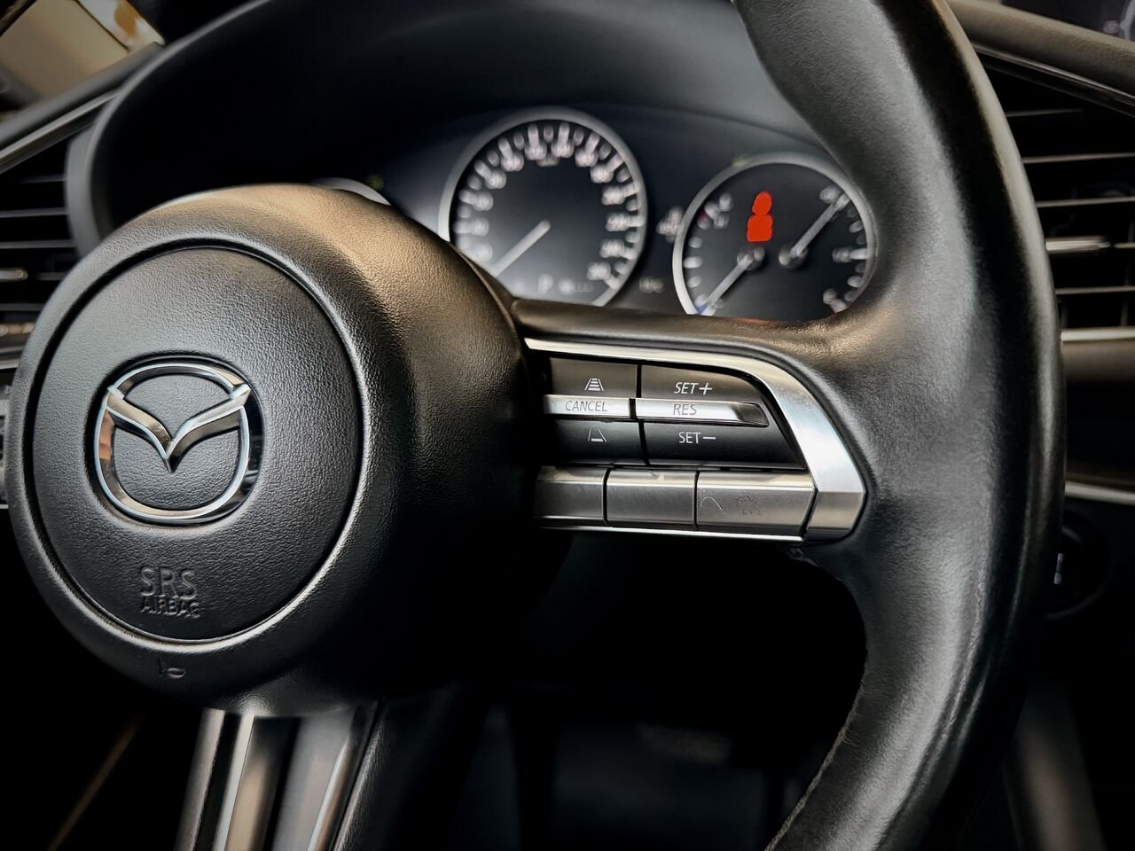 2019 Mazda Mazda3 Red Notre-Dame-des-Prairies - photo #21