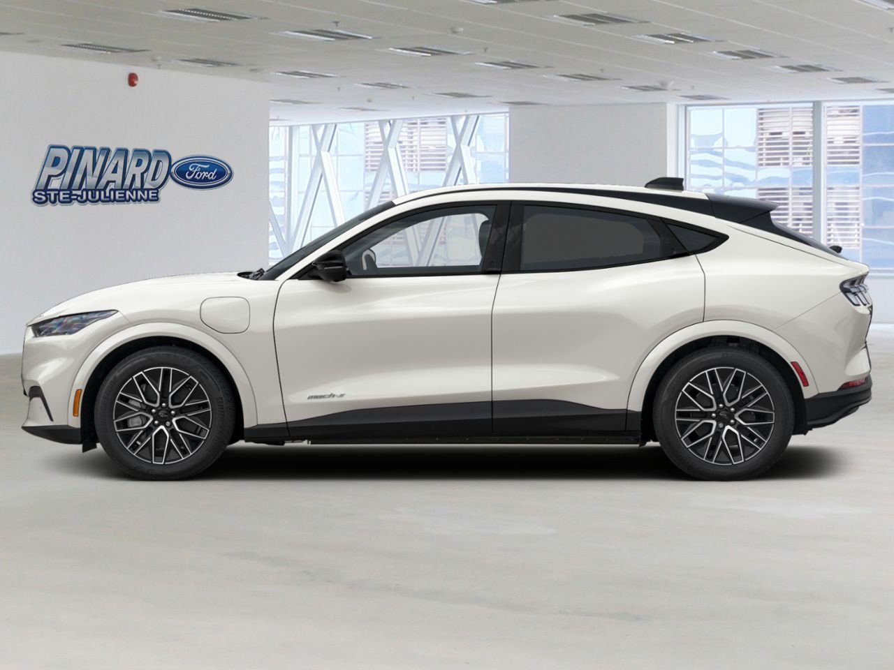 2026 Ford Mustang Mach-E Star White Metallic Tri-Coat Sainte-Julienne - photo #2