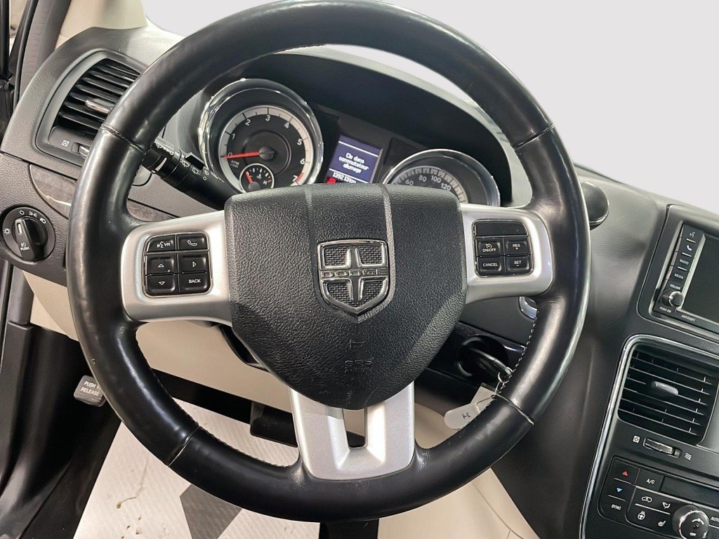 Dodge GRAND CARAVAN 2018 Gris Mont-Laurier - photo #13