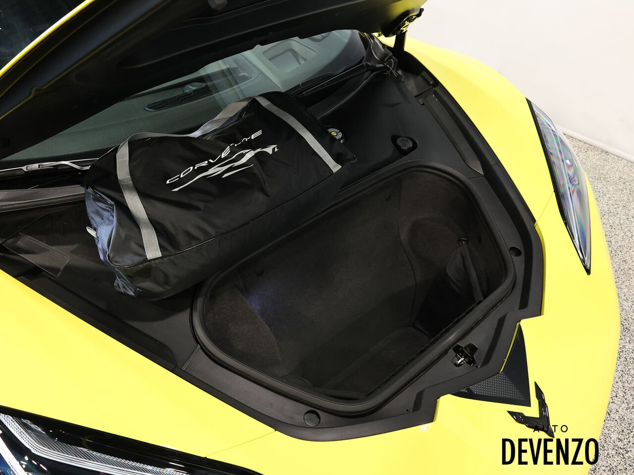 Chevrolet Corvette 2024 Jaune Saint-Eustache - photo #25