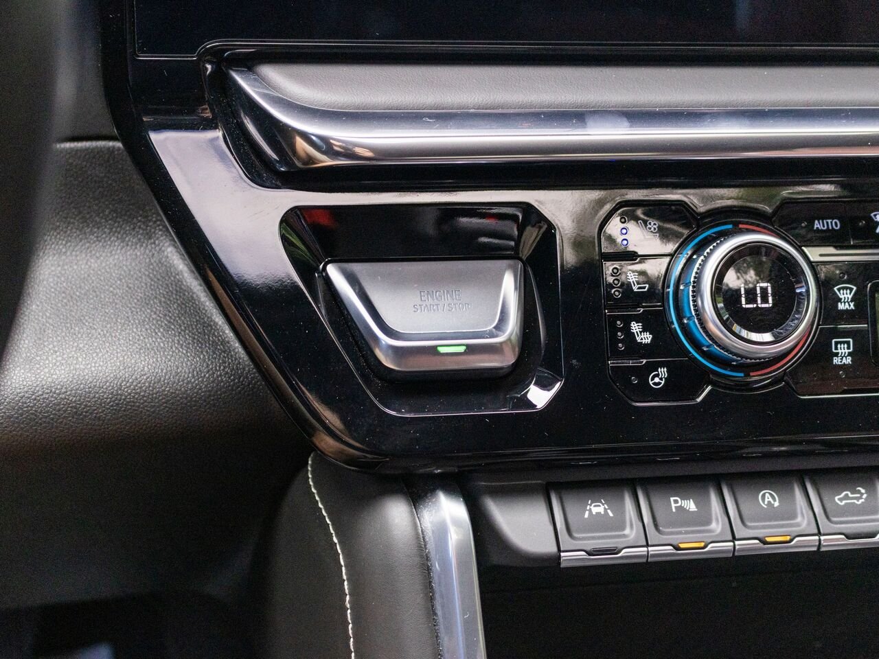GMC Sierra 1500 Denali Ultimate cabine multiplace 4RM 2025 Noir Châteauguay - photo #21