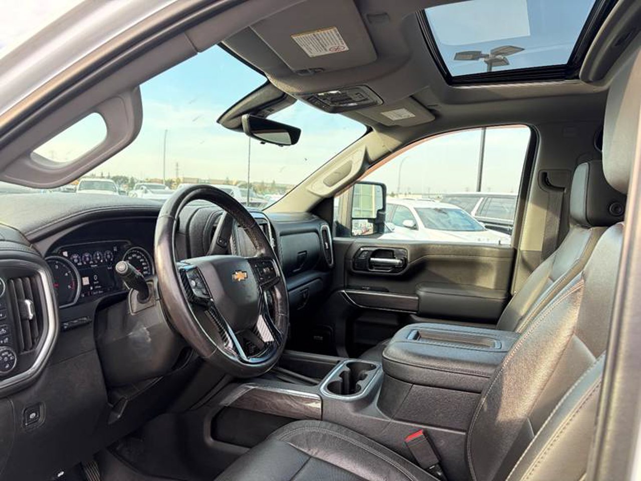 2020 Chevrolet Silverado 2500HD 4WD Crew Cab 159 LTZ White Sherwood Park - photo #5