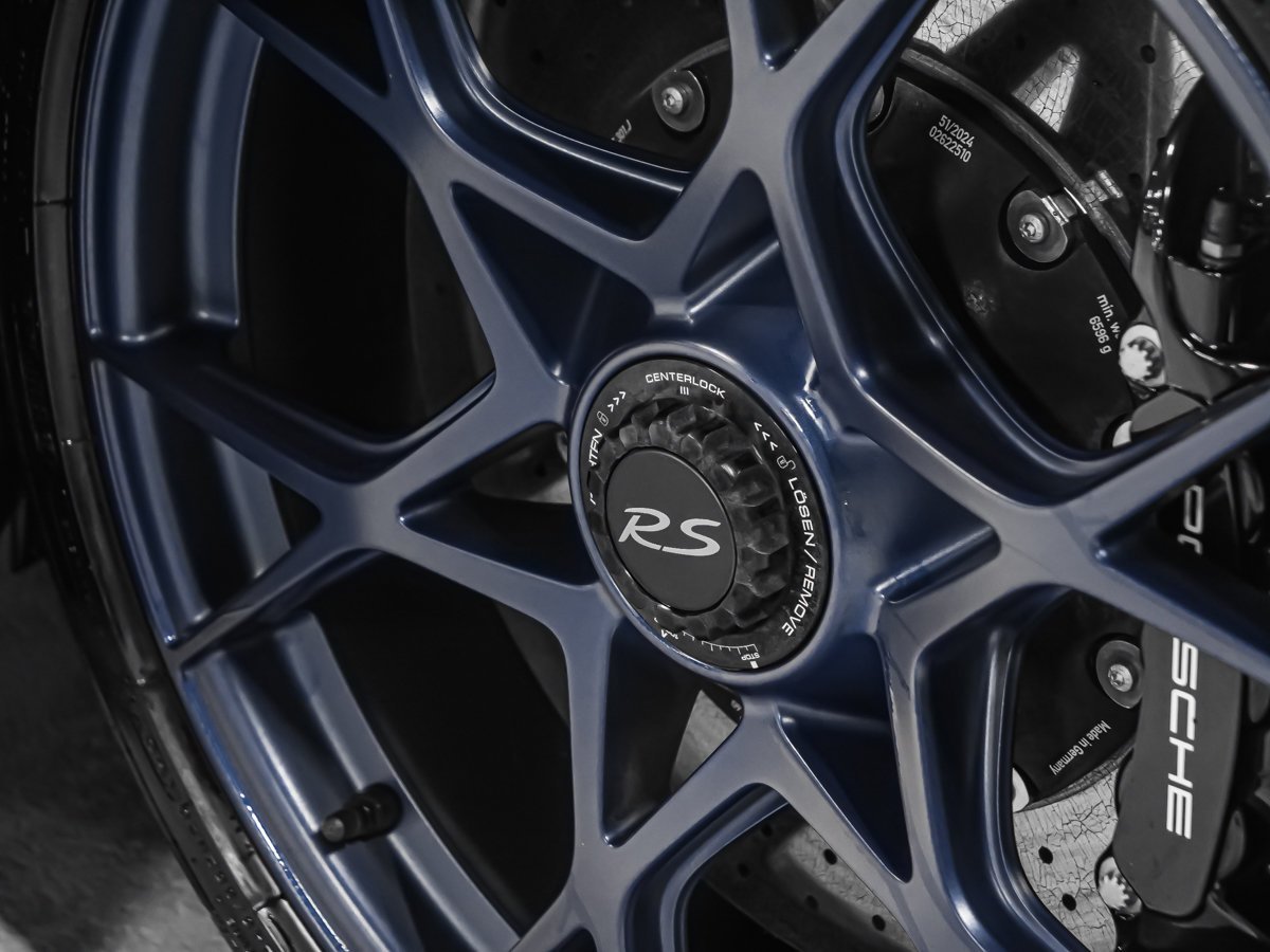 Porsche 718 Cayman GT4 RS PDK CARBONE JANTES BLEUES SPORT CHRONO 2025 Argent Montréal - photo #58