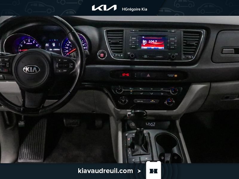 Kia Sedona 2016 Gris Blainville - photo #17