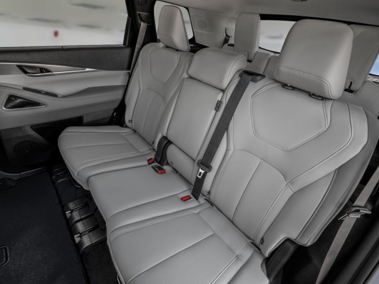2026 INFINITI QX60 Radiant White Pearl Blainville - photo #7