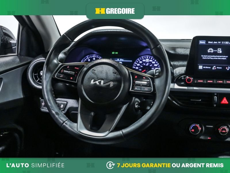 2023 Kia Forte Black Blainville - photo #17