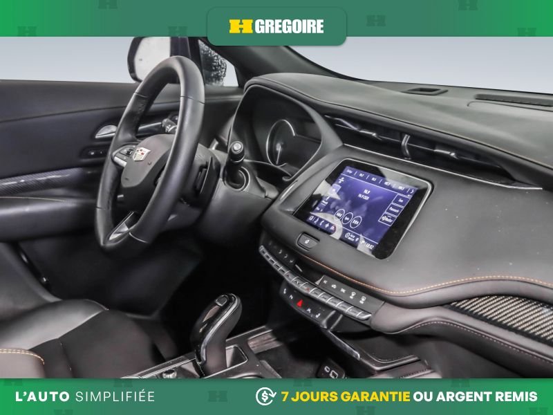 Cadillac XT4 2023 Gris Blainville - photo #26