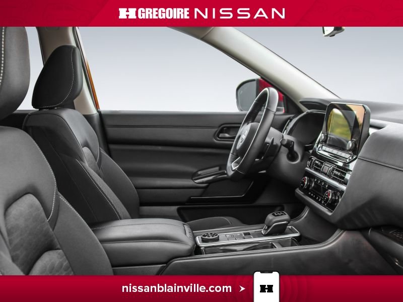 2024 Nissan Pathfinder Red Laval - photo #24