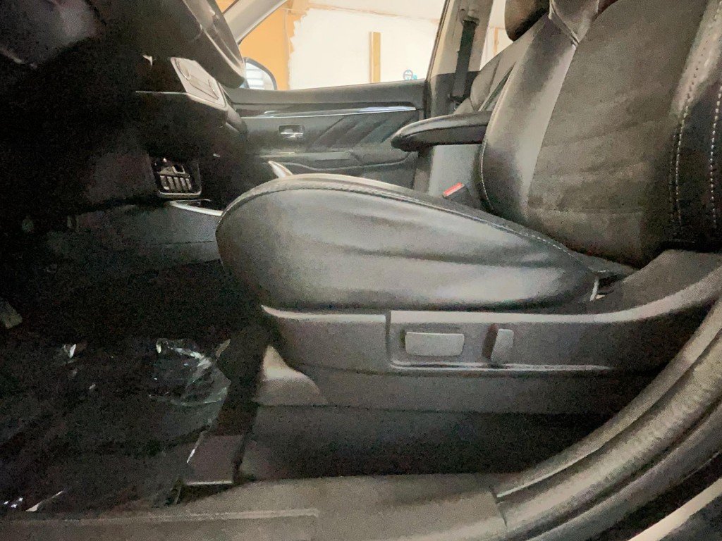 2019 Mitsubishi OUTLANDER Black Amos - photo #11