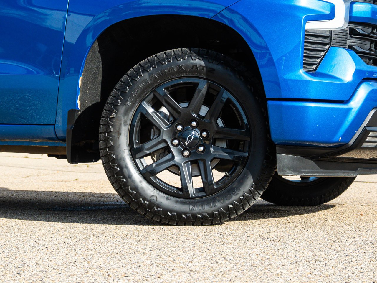 2022 Chevrolet Silverado 1500 4WD Crew Cab 147 RST Blue Sherwood Park - photo #4
