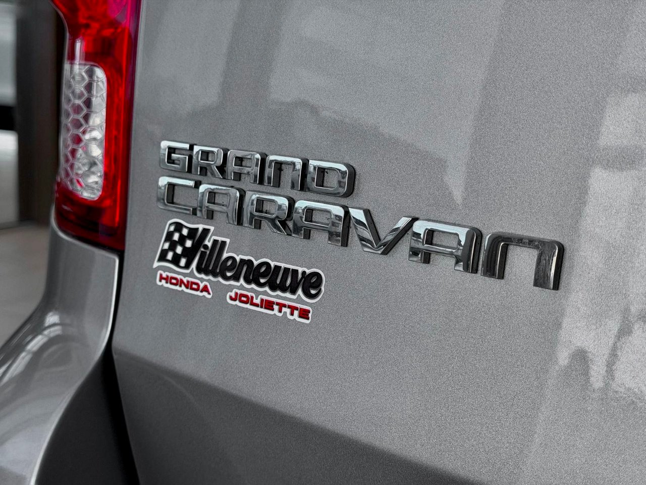 2019 Dodge Grand Caravan Notre-Dame-des-Prairies - photo #4