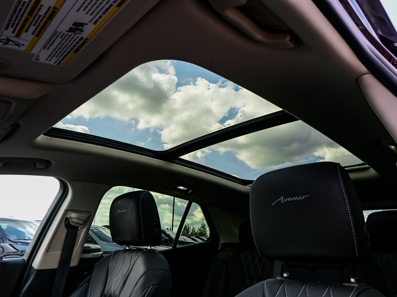2023 Buick Envision AWD 4dr Avenir Red Sherwood Park - photo #15