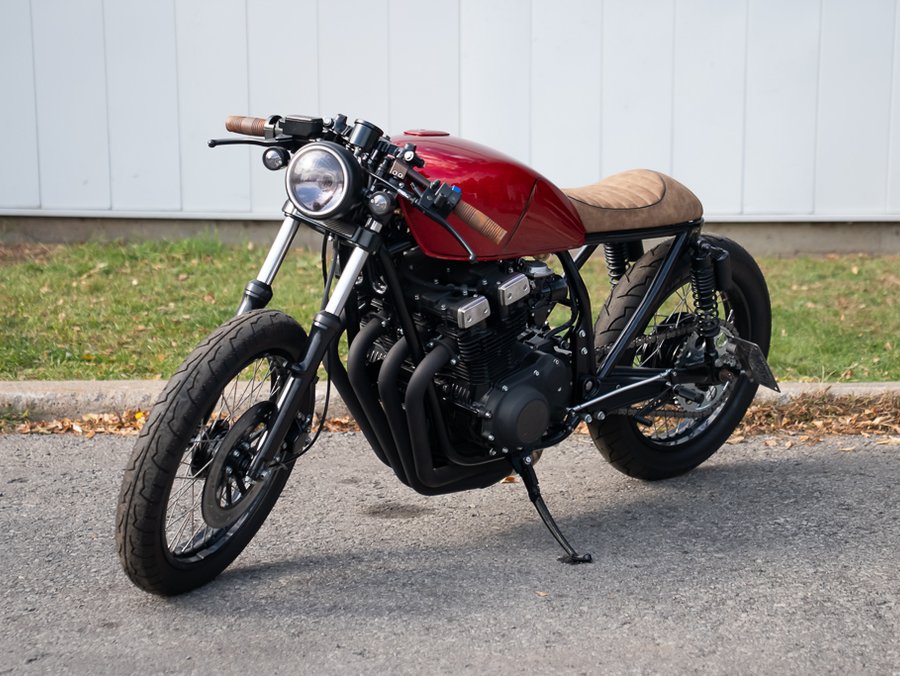 1982 Suzuki GS 750 Red