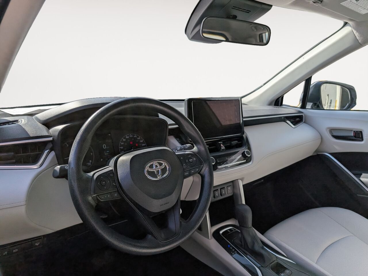 Toyota Corolla Cross LE/SIÈGES CHAUFFANTS/CAMÉRA DE RECUL/BLUETOOTH/AC/ 2024 Argent Sherbrooke - photo #8