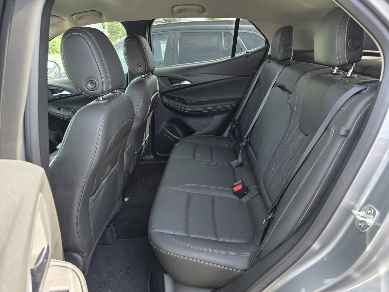 2024 Buick Encore GX Avenir Grey Rouyn-Noranda - photo #14