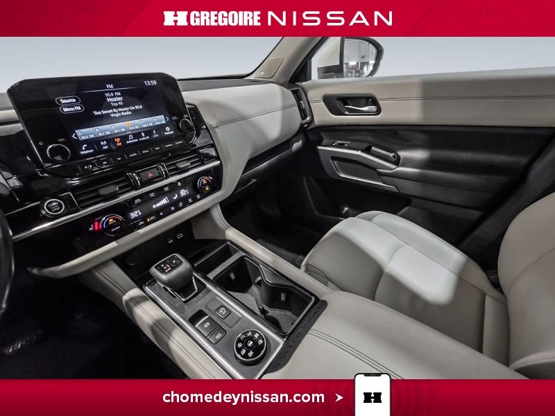 2024 Nissan Pathfinder White Laval - photo #23