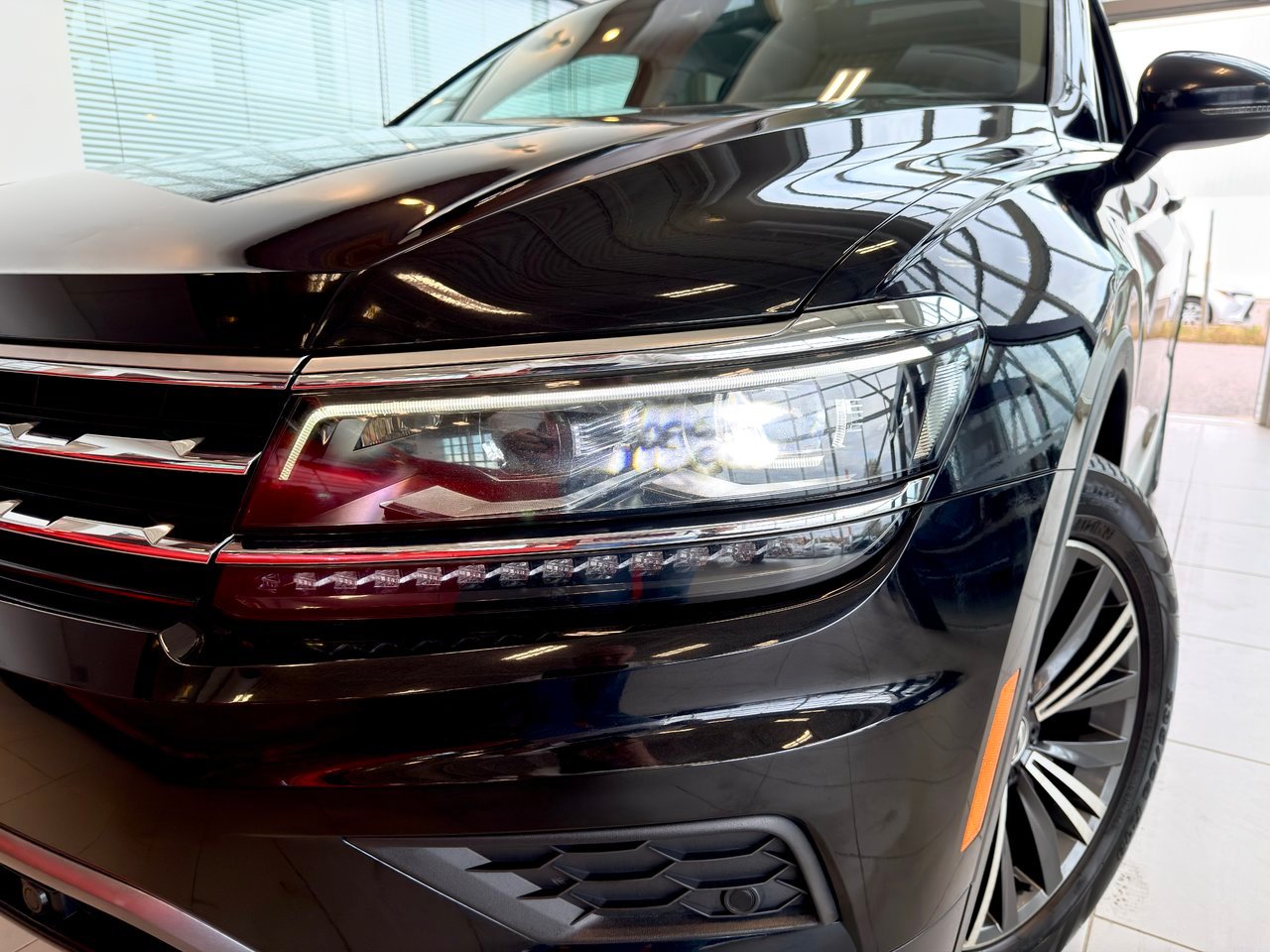 Volkswagen Tiguan 2018 Noir Notre-Dame-des-Prairies - photo #3
