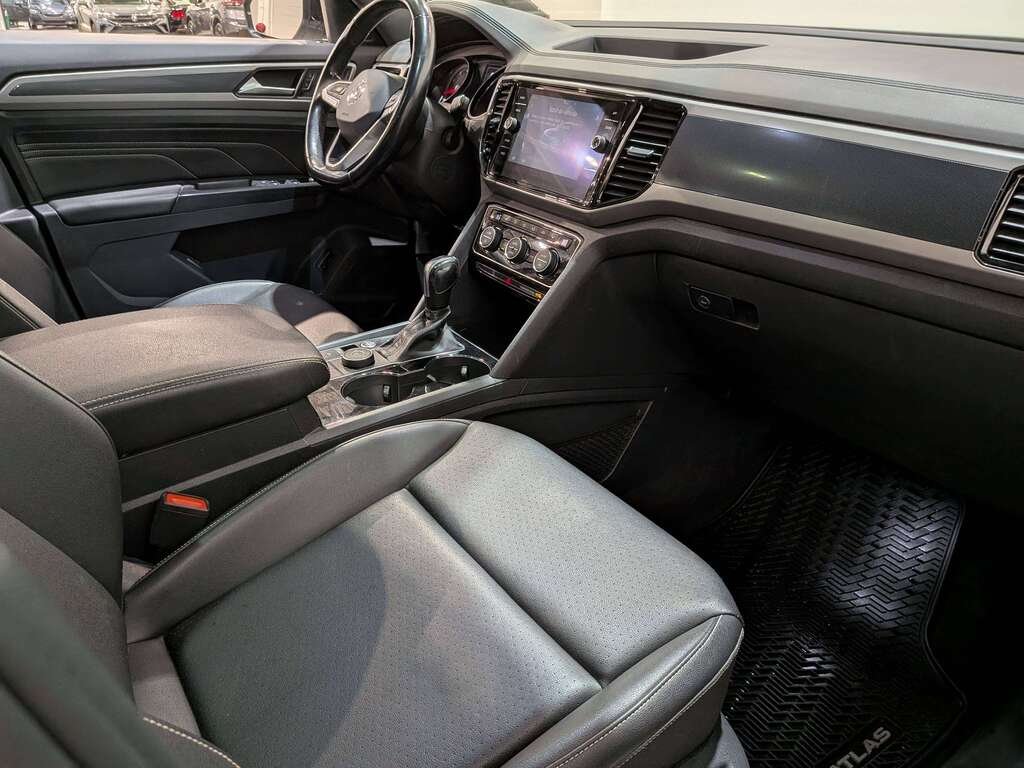 Volkswagen Atlas Cross Sport Comfortline 2.0 TSI 4MOTION 2020 Noir Val-David - photo #14