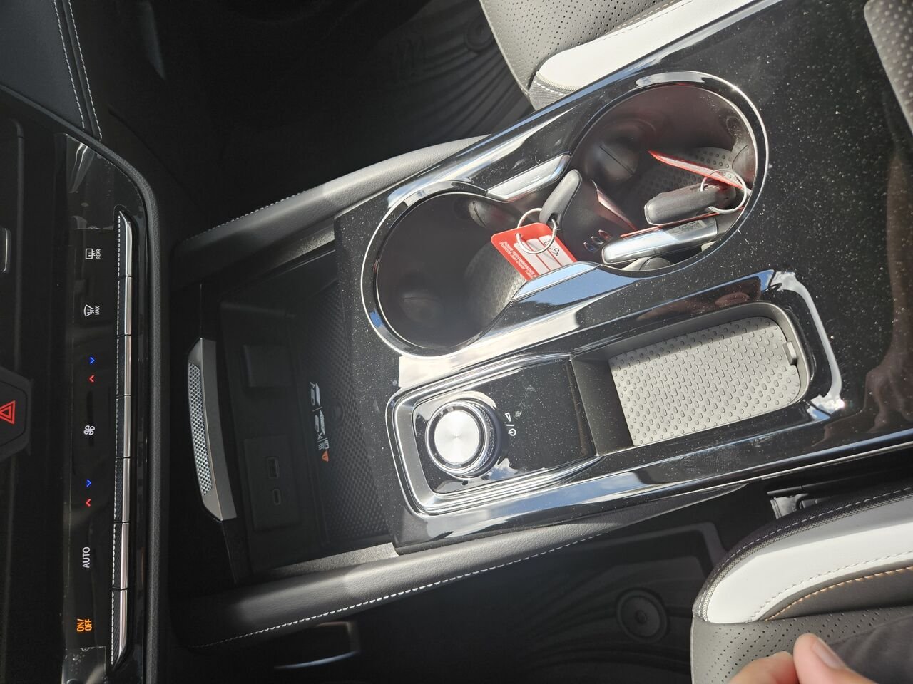 2026 Buick Envision Tourisme sport 4 portes TI Moonstone Grey Metallic Thetford Mines - photo #8