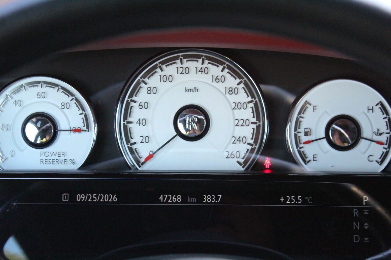 Rolls-Royce Wraith VIN: SCA665C5XKUX87362 2019 Noir Sainte-Rose - photo #12