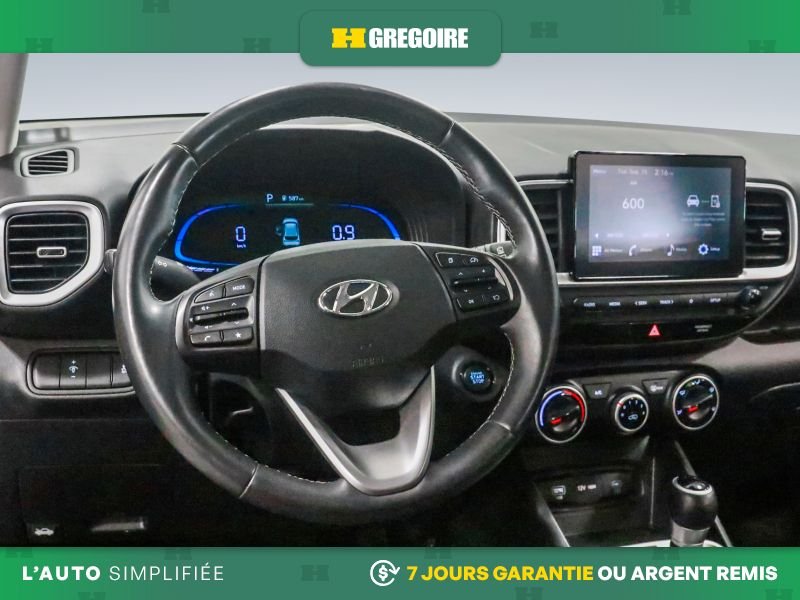 2025 Hyundai Venue Blue Laval - photo #17