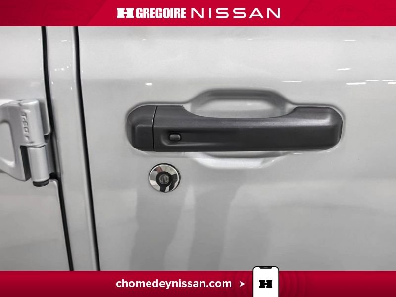 Jeep Wrangler 2023 Argent Blainville - photo #12