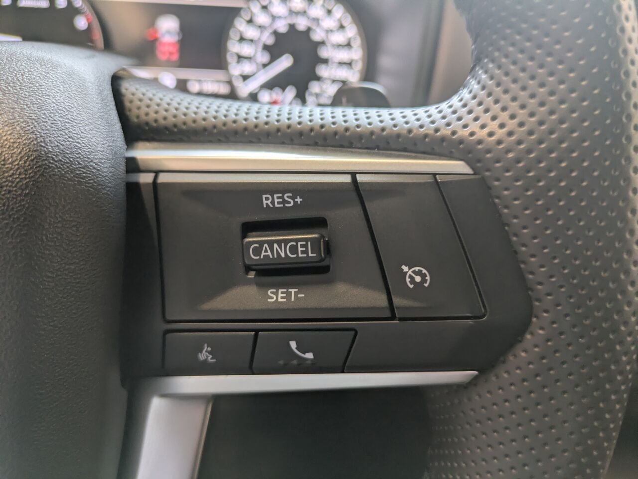 2025 Mitsubishi Outlander Grey Gatineau - photo #7