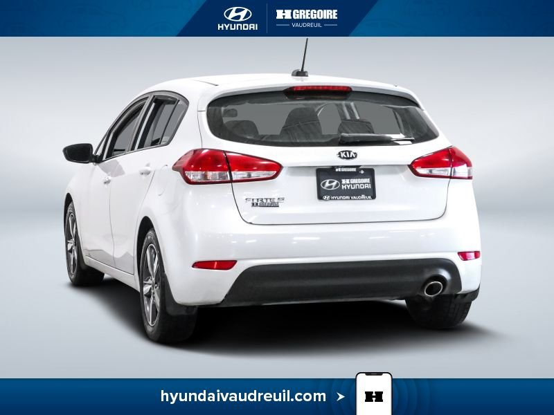 2018 Kia Forte5 White Saint-Eustache - photo #7