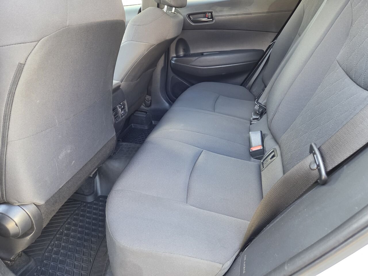 Toyota COROLLA CROSS LE (PREMIUM) 2022 Blanc Mont-Laurier - photo #14