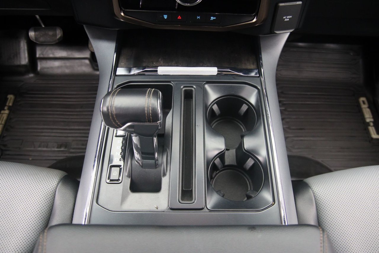 2023 Ford F-150 Lightning Black Baie-Comeau - photo #11