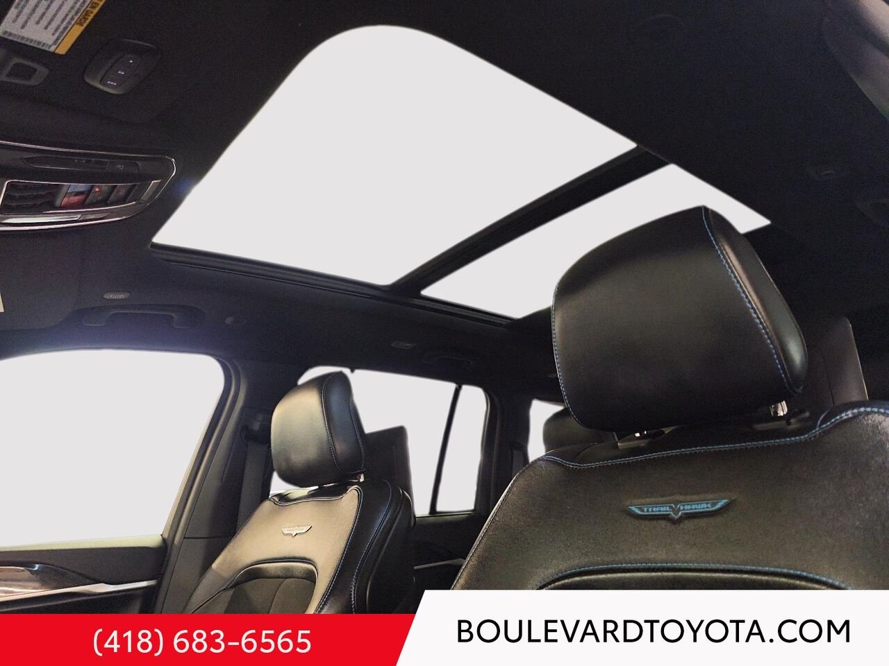 2022 Jeep Grand Cherokee 99505A-120 | TRAILHAWK 4XE, 4X4 White Québec - photo #14