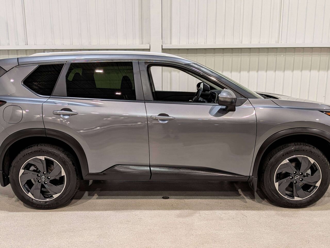 2024 Nissan Rogue AWD SV Moonroof Grey Val-David - photo #7