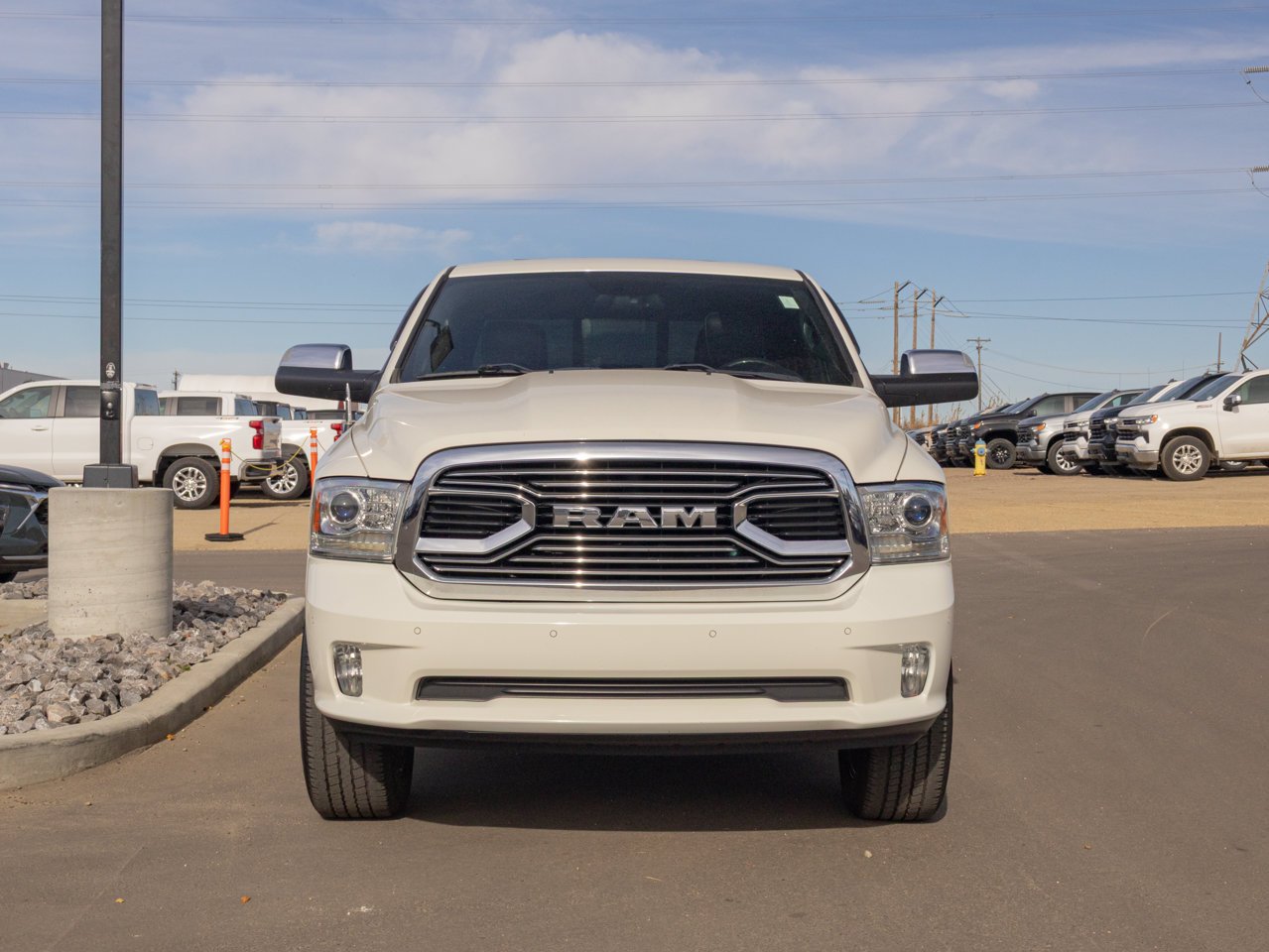 2018 Ram 1500 Limited 4x4 Crew Cab 5'7 Box *Ltd Avail* White Sherwood Park - photo #2