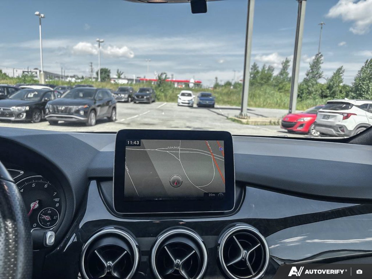Mercedes-Benz B-Class WDDMH4GB5JJ447885 2018 Blanc Mirabel - photo #28