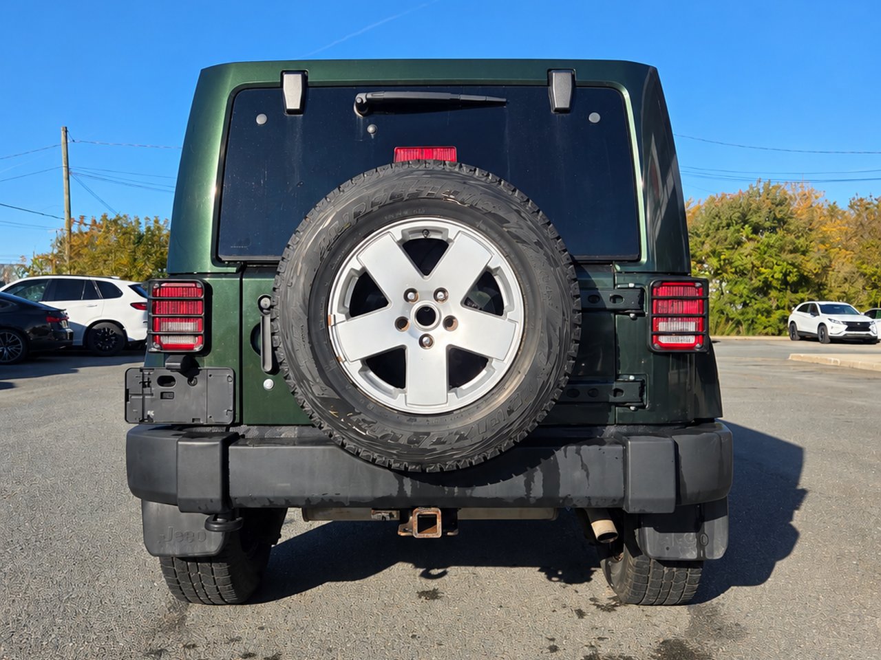 2011 Jeep Wrangler Unlimited Green Granby - photo #5