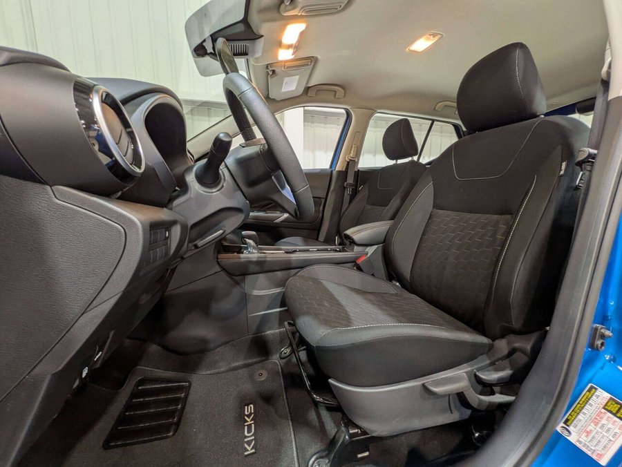 Nissan Kicks Play SV FWD 2025 Bleu