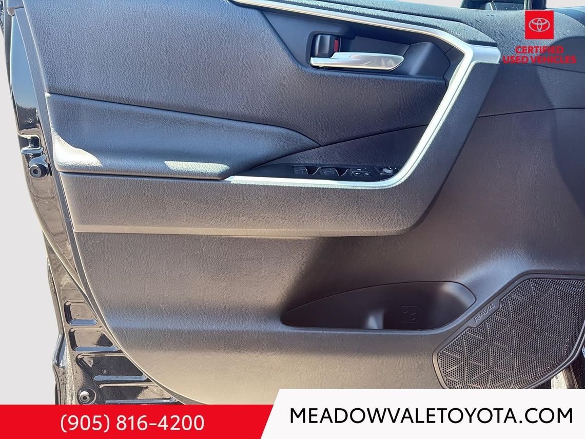 2025 Toyota RAV4 Bluetooth Black Mississauga - photo #36