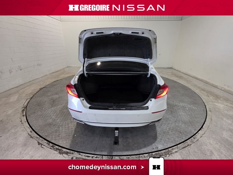 2018 Honda Accord White Blainville - photo #30