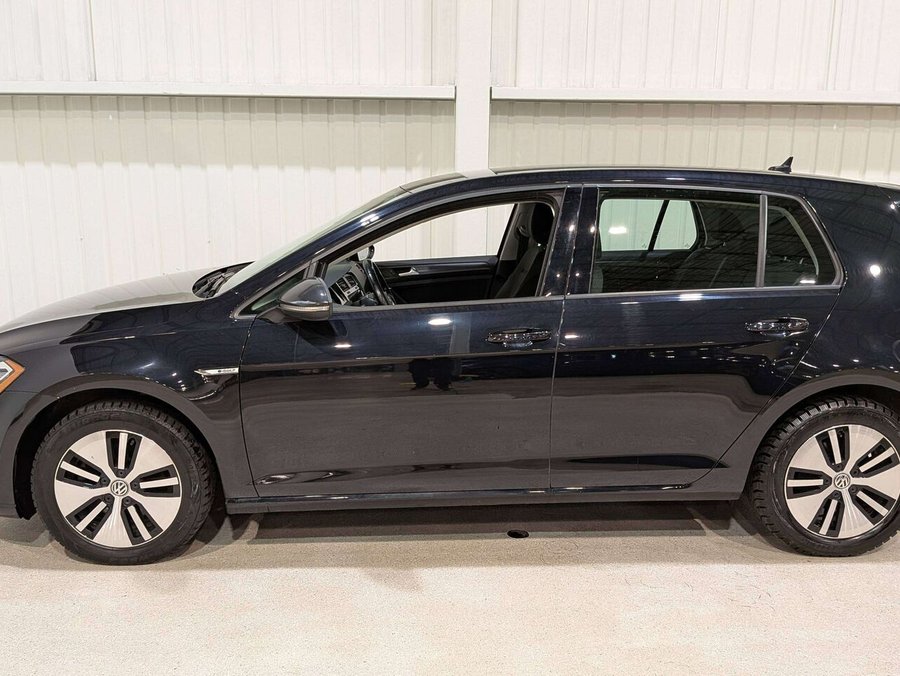 2020 Volkswagen e-Golf Comfortline 4-Door Black