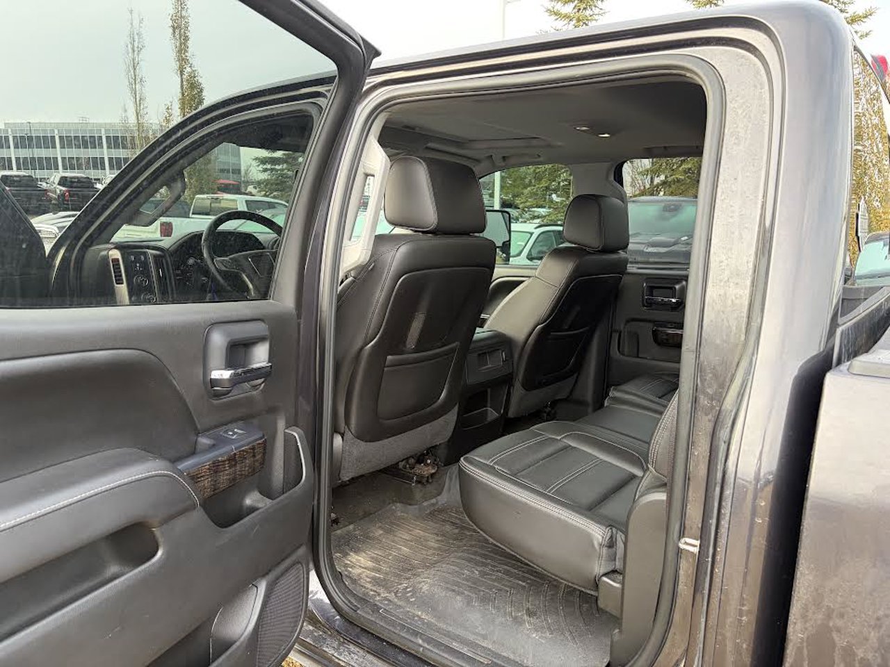 2015 GMC Sierra 2500HD 4WD Crew Cab 153.7 Denali Black Sherwood Park - photo #5