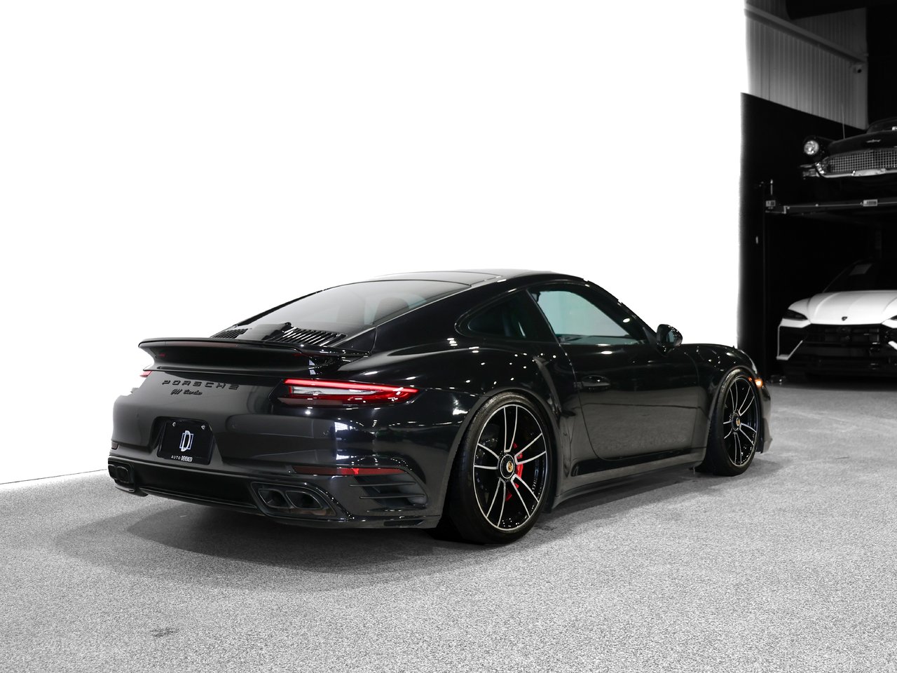 2018 Porsche 911 Black Saint-Eustache - photo #2