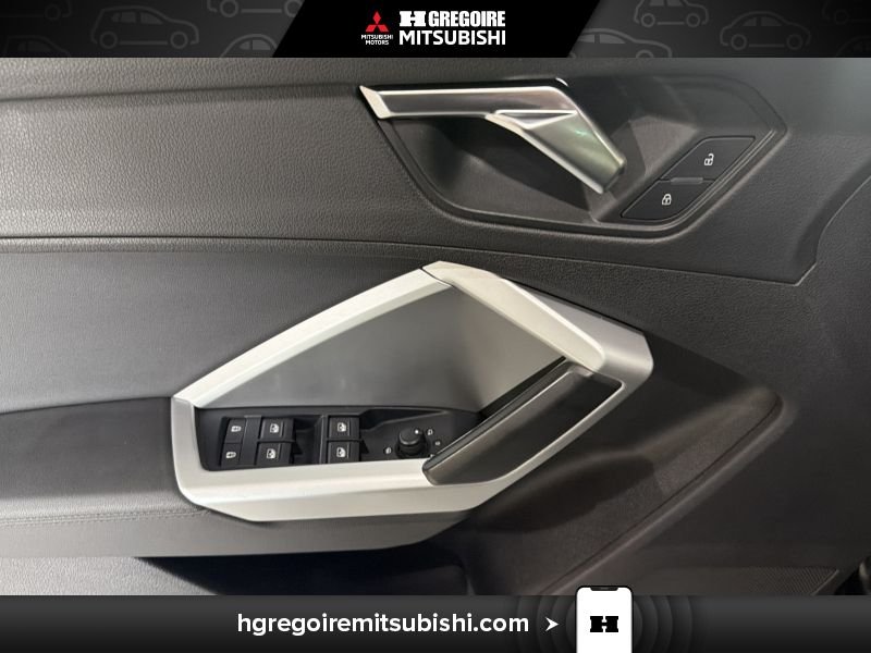 Audi Q3 2020 Noir Blainville - photo #12