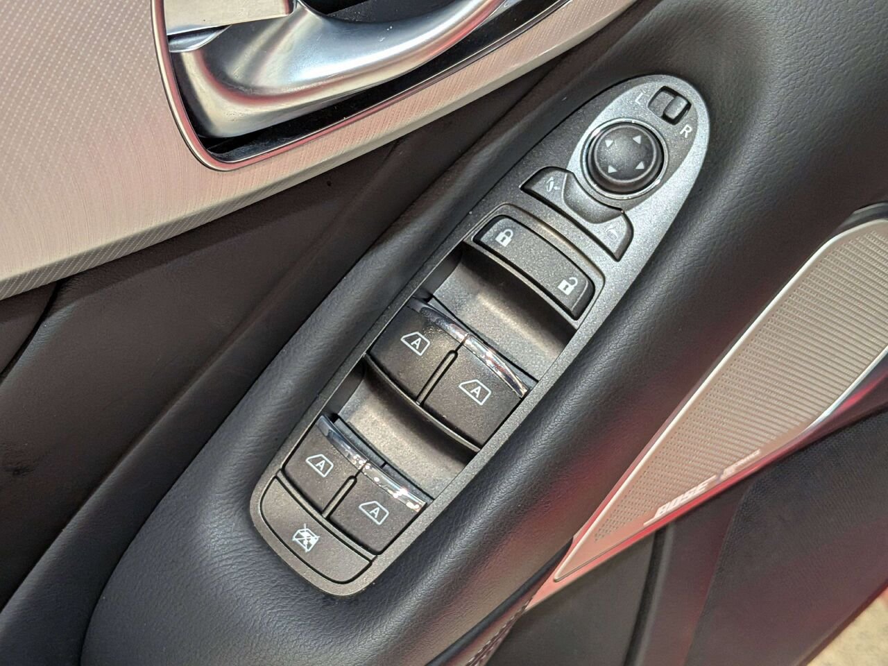 2024 INFINITI Q50 LUXE AWD Red Val-David - photo #35