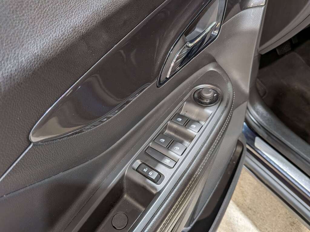 Buick Encore 2021 Noir Val-David - photo #24