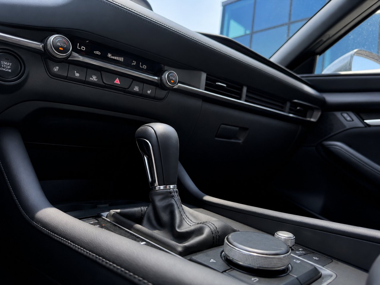 Mazda Mazda3 Sport JAMAIS ACCIDENTÉ / AWD (4X4) / APPLE CARPLAY ET ANDROID AUTO 2023 Gris Châteauguay - photo #8