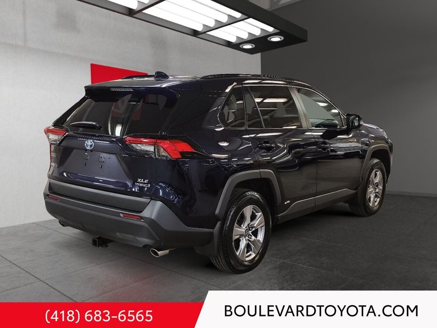 Toyota RAV4 XLE, HYBRIDE, AWD 2023 Bleu