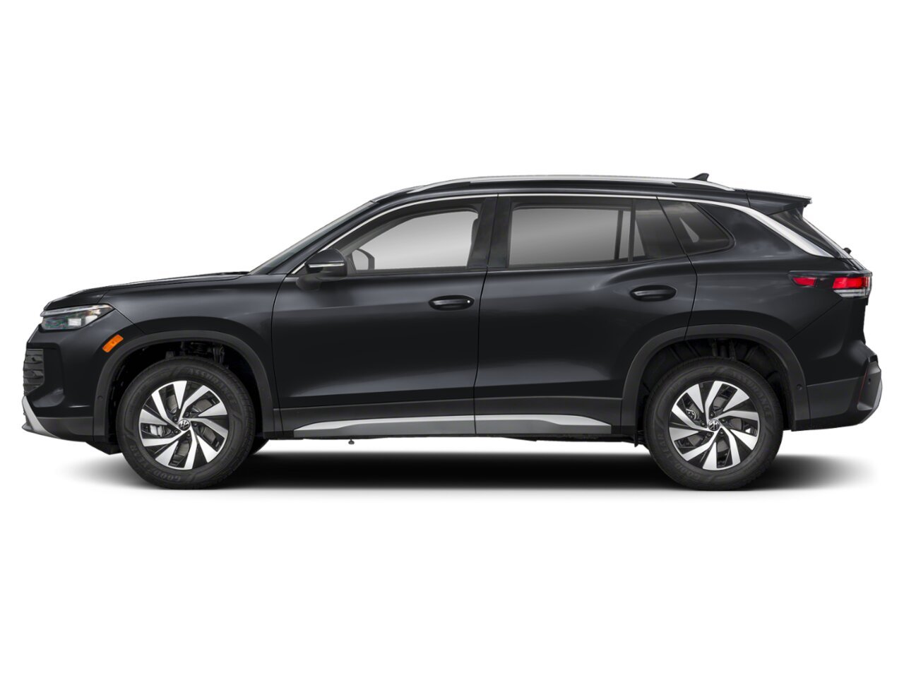 Volkswagen Tiguan 2026 Noir profond nacré Rouyn-Noranda - photo #2