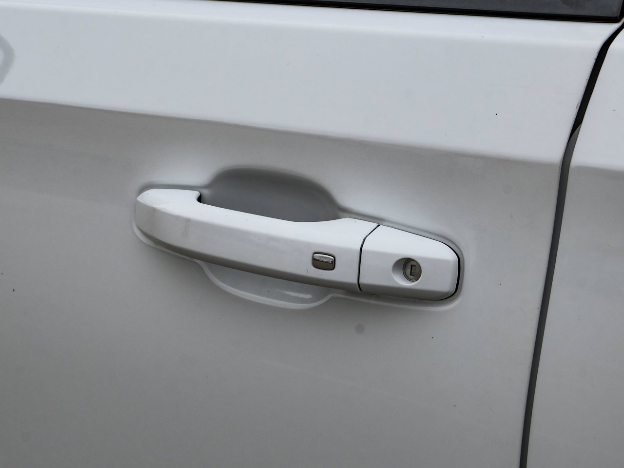 2019 GMC Sierra 1500 4WD Crew Cab 157 AT4 White Sherwood Park - photo #11